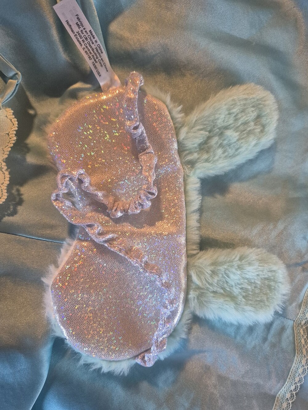 Victtoria's Secret Nightie & Cute sleep Mask - Picture 7 of 7